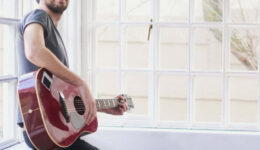 PeopleImages-man-with-gitar PeopleImages-man-with-gitar